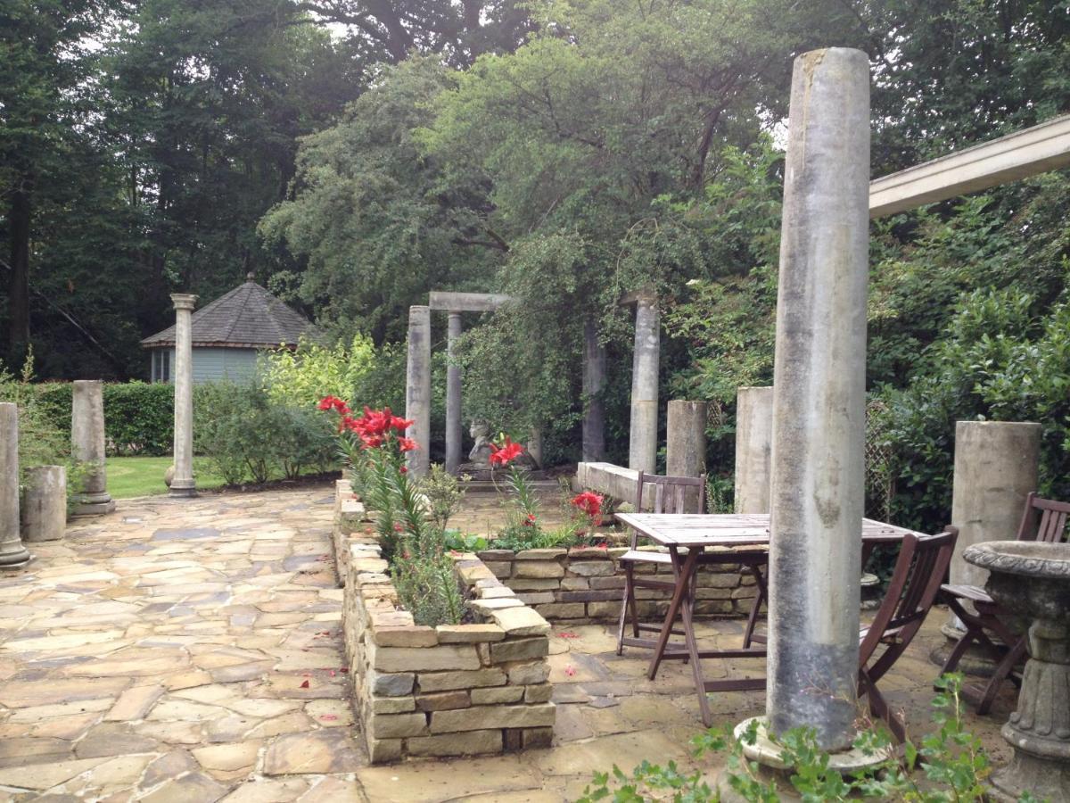 The Garth Guest Suite Studio Cottage Lingfield Extérieur photo