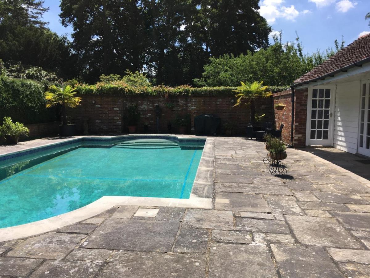 The Garth Guest Suite Studio Cottage Lingfield Extérieur photo
